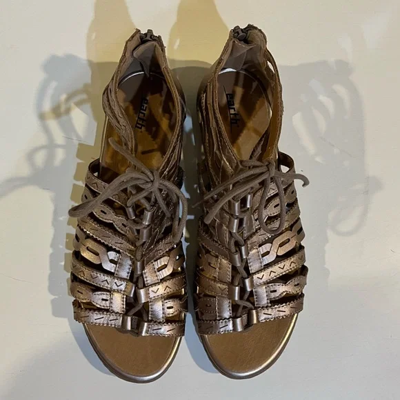 Earth Lace up Gladiator Sandals - Picture 5 of 9